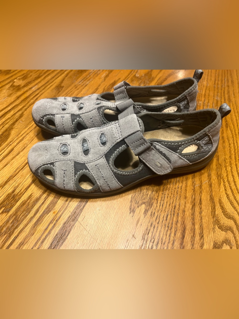 Earth Origins size 7 gray suede mesh sport utility fishermen sandals EUC